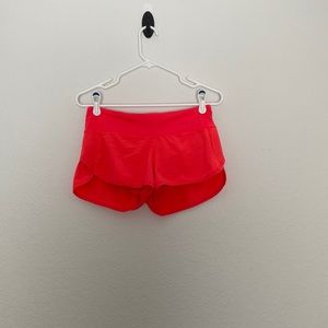 Lululemon Speed up shorts, color, neon light  pink